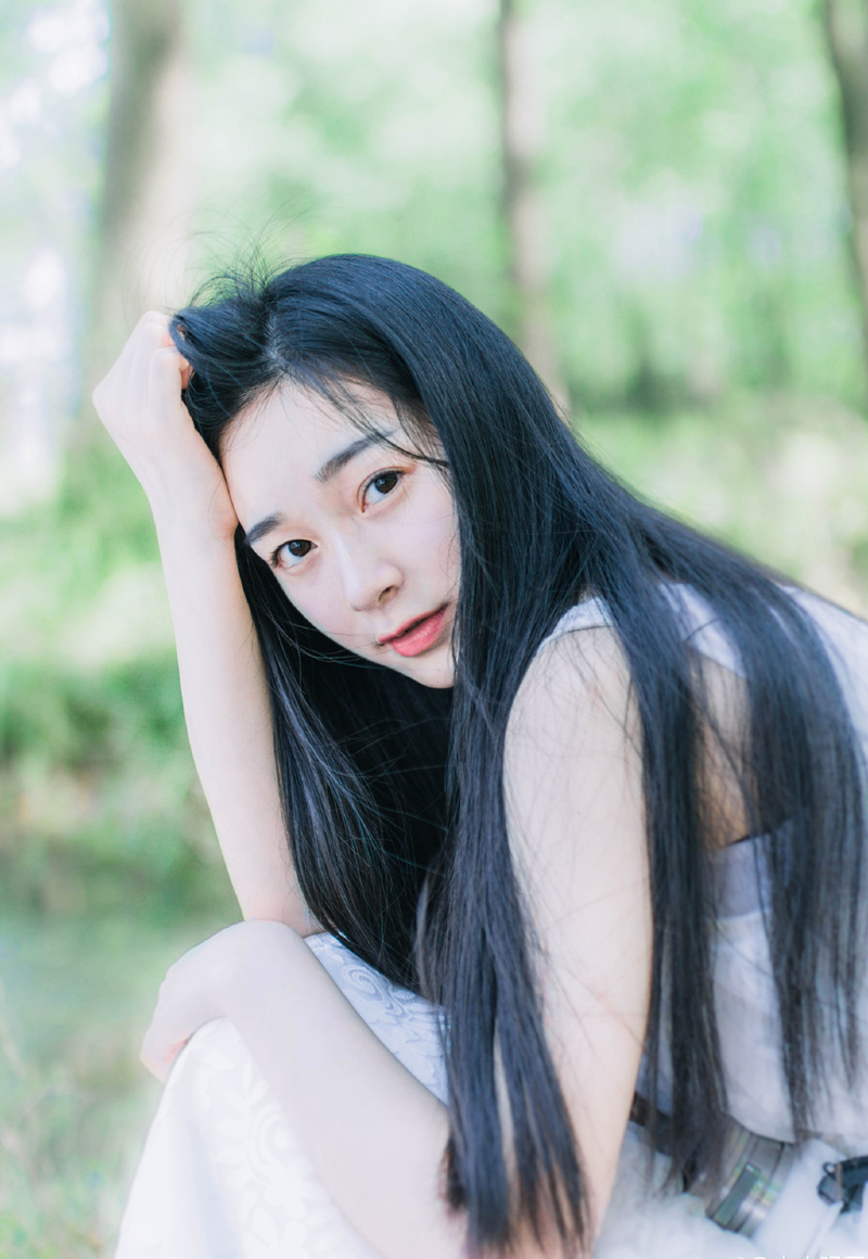 我们不走性感路线，我们走果敢路线。——韩寒《光荣日》